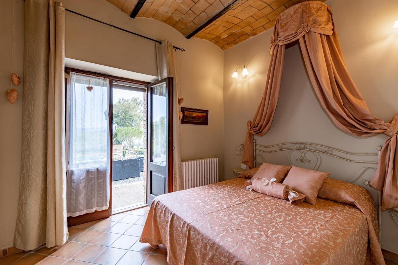 Wine Resort Colsereno Montalcino Bagian luar foto
