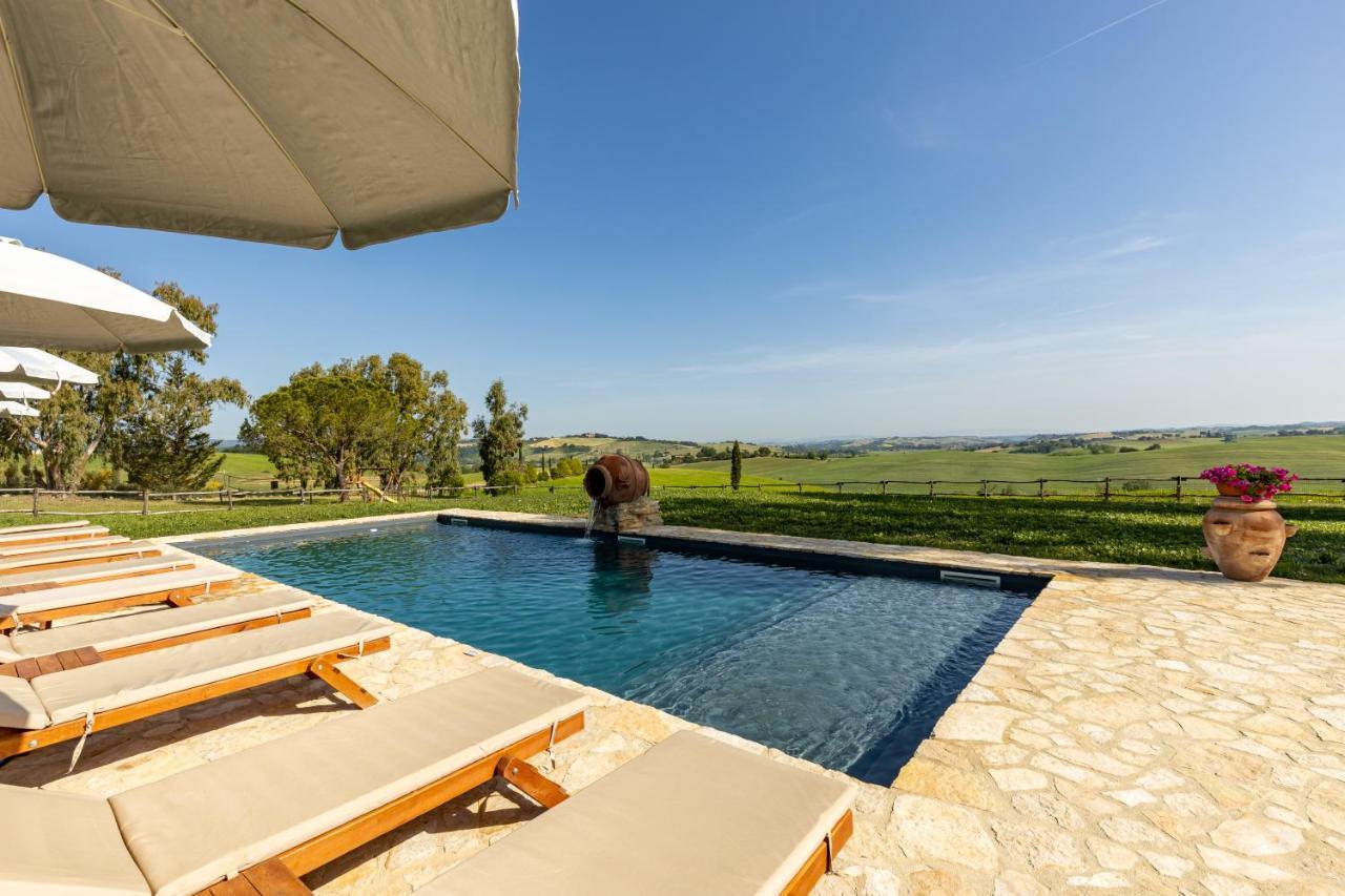Wine Resort Colsereno Montalcino Bagian luar foto