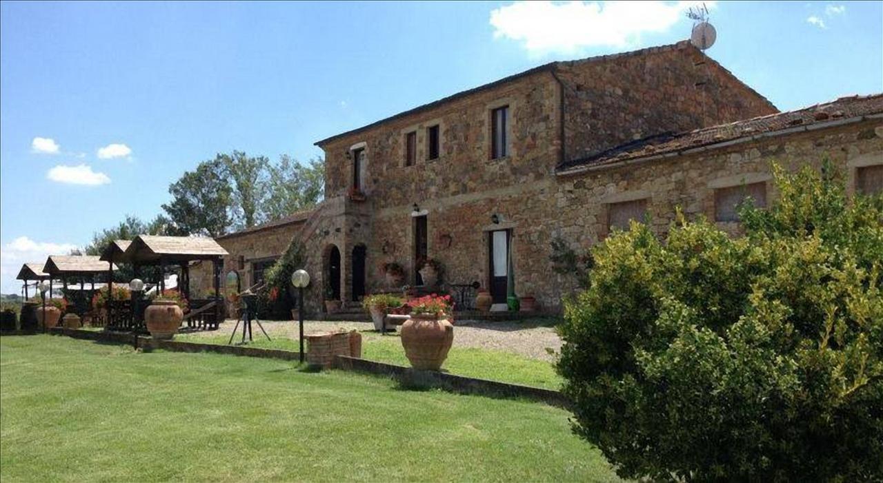 Wine Resort Colsereno Montalcino Bagian luar foto