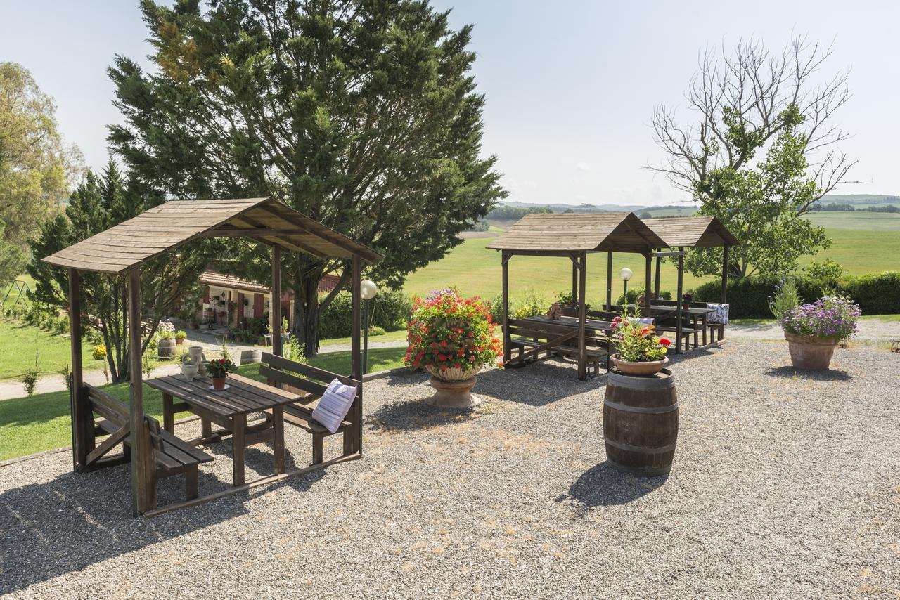 Wine Resort Colsereno Montalcino Bagian luar foto