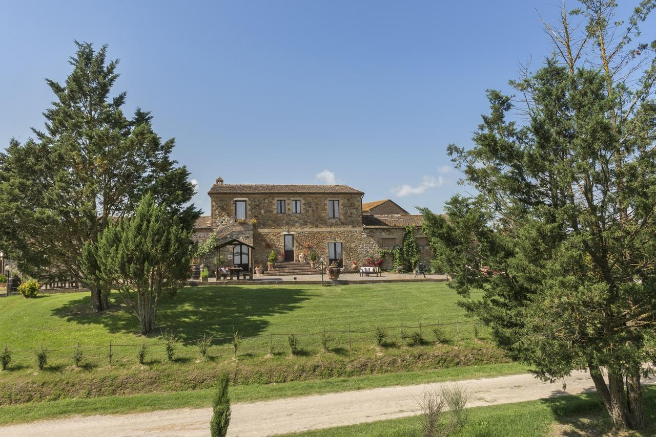 Wine Resort Colsereno Montalcino Bagian luar foto