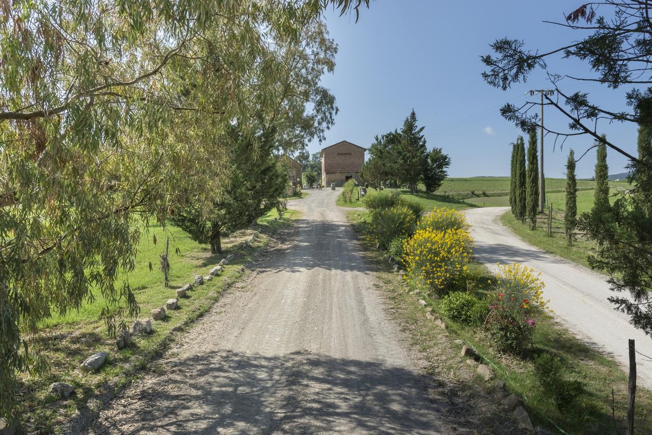 Wine Resort Colsereno Montalcino Bagian luar foto