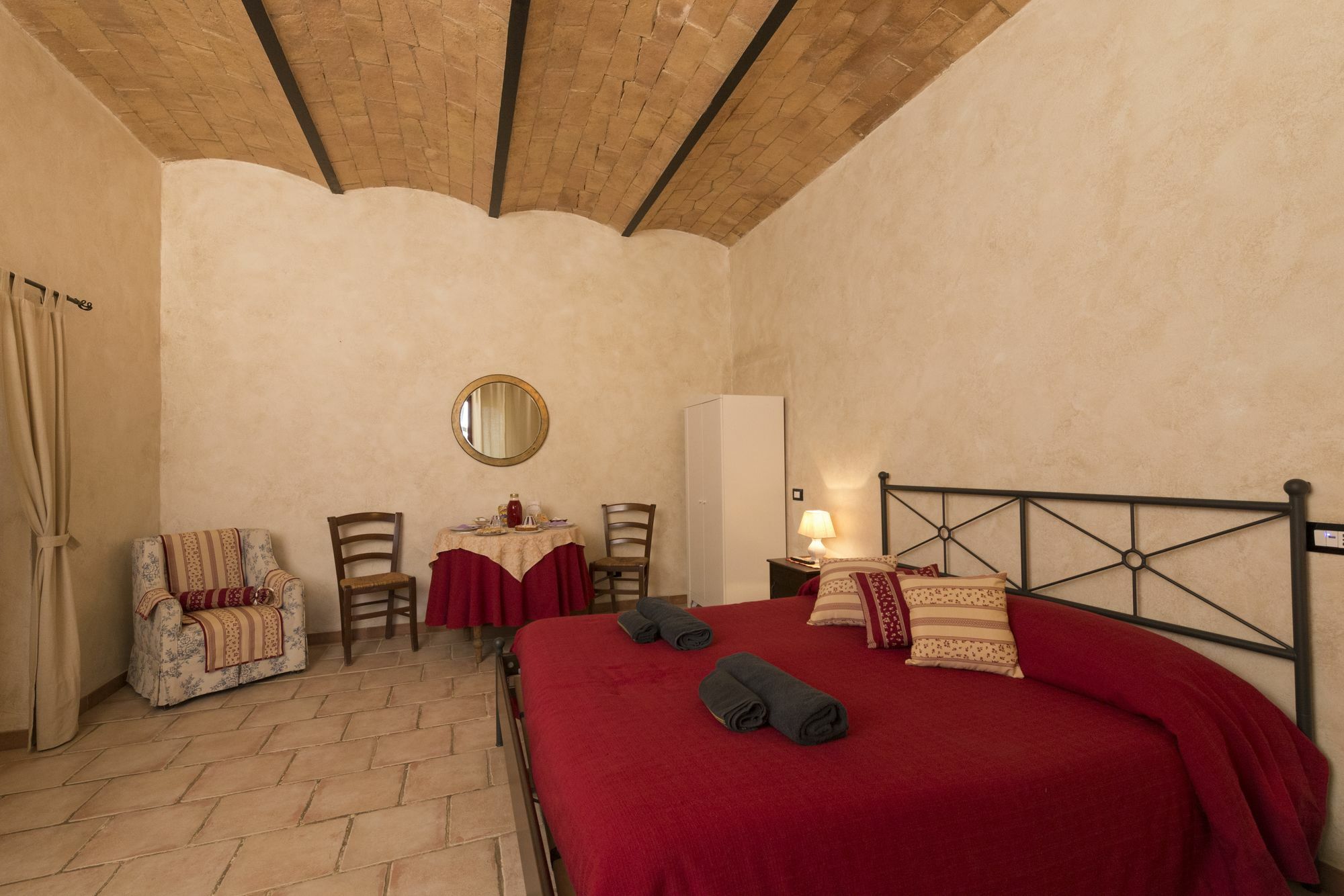 Wine Resort Colsereno Montalcino Bagian luar foto